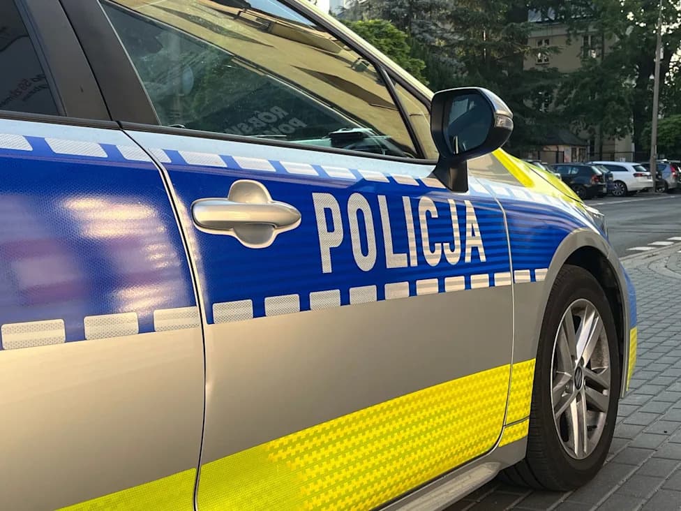 Poland Detains 17-Year-Old Over Alleged Neo‑Nazi Plot Targeting School Or Mosque