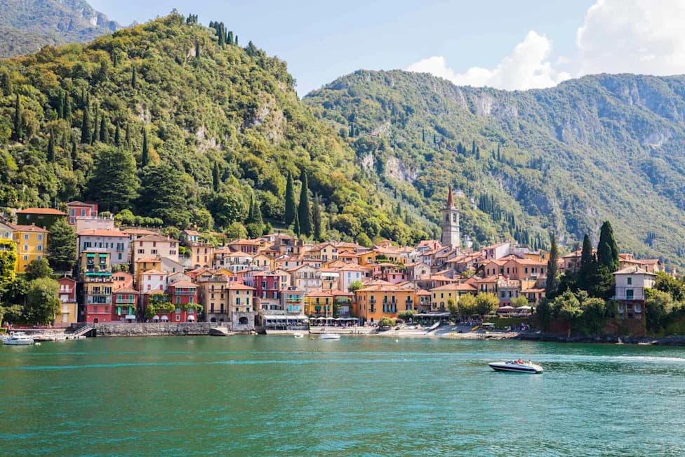 British Tourist Presumed Drowned After Diving Into Lake Como to Rescue Teen and Father