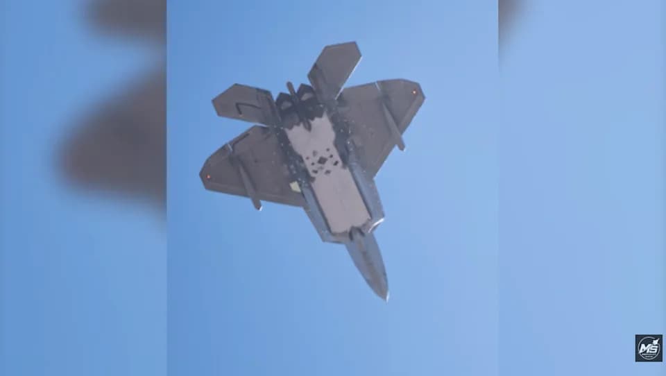F-22 Raptor Tests New Wing Pods — Podded IRST and 'Super Raptor' Upgrades Take Shape