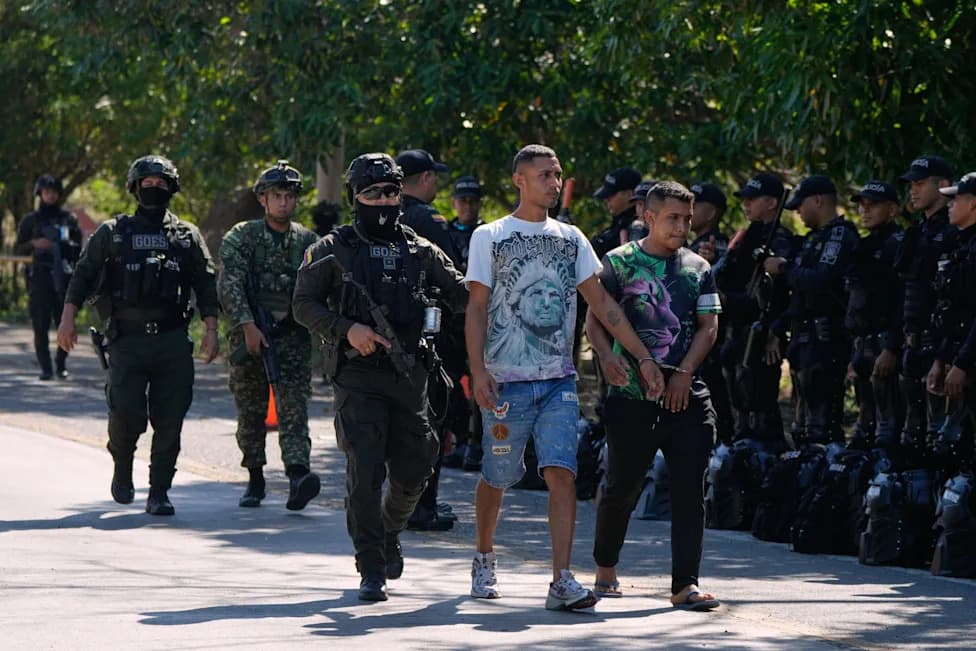 Colombia Deploys Troops to Santa Marta After Gang Violence; President Vows Crackdown