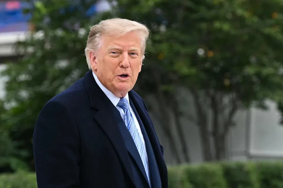 Senator Slams Trump’s 'Super Intelligence' Rebrand, Democrats Ready AI Guardrails