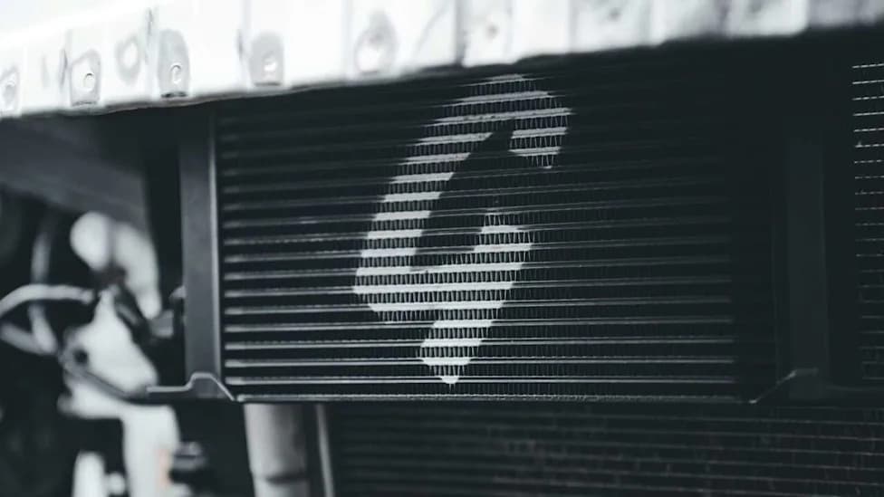 1,043 Radiators Declared at $5.54 Each — Real Parts, Fake Importer Exposes Trade-Fraud Scheme