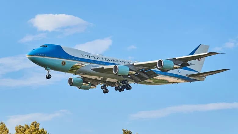 Pilot Scolded Live On ATC Radio After Flying Too Close To Air Force One