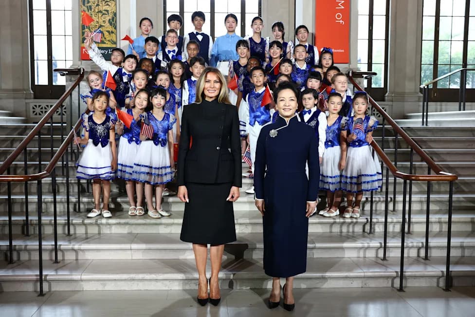 Melania Trump and Peng Liyuan Tour Smithsonian in High‑Profile Cultural Diplomacy