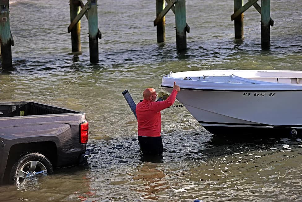 Nor'easter Strengthens Along East Coast — How Warming Is Making Extreme Storms Worse