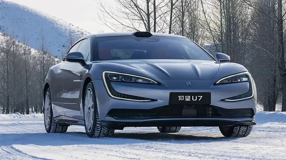 Bipartisan Bill Seeks to Permanently Bar Chinese Vehicles and Key Connected Tech From U.S. Market