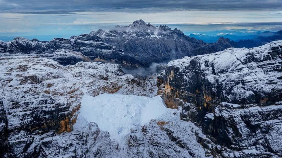 Papua’s 'Eternal Snow' Is Dying — Tropical Glaciers Near Puncak Jaya May Vanish Within Years