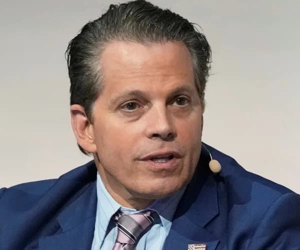 Scaramucci Urges Trump To Finalize Canada Trade Deal To Bolster GOP in Maine, Michigan and Ohio