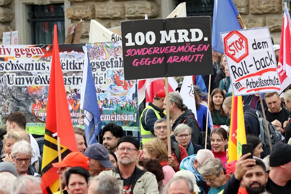 175,000 Rally Across Germany To Defend Welfare State Against Planned Cuts