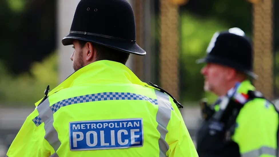 Murder Inquiry Launched After E‑Bike Rider Killed in North Kensington Collision