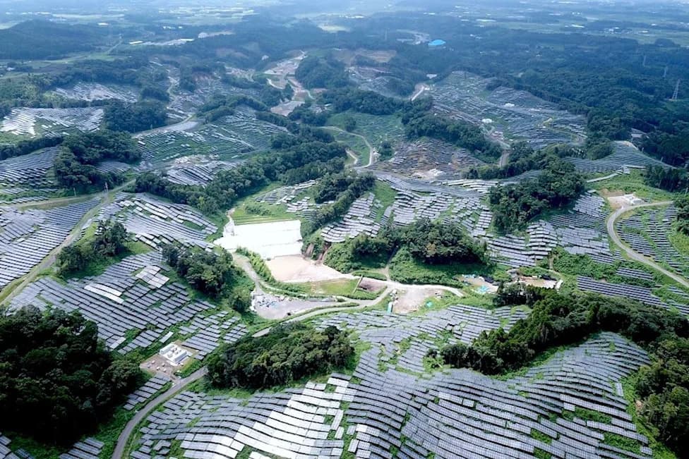 Short on Land, Japan Converts Defunct Golf Courses Into Large Solar Farms