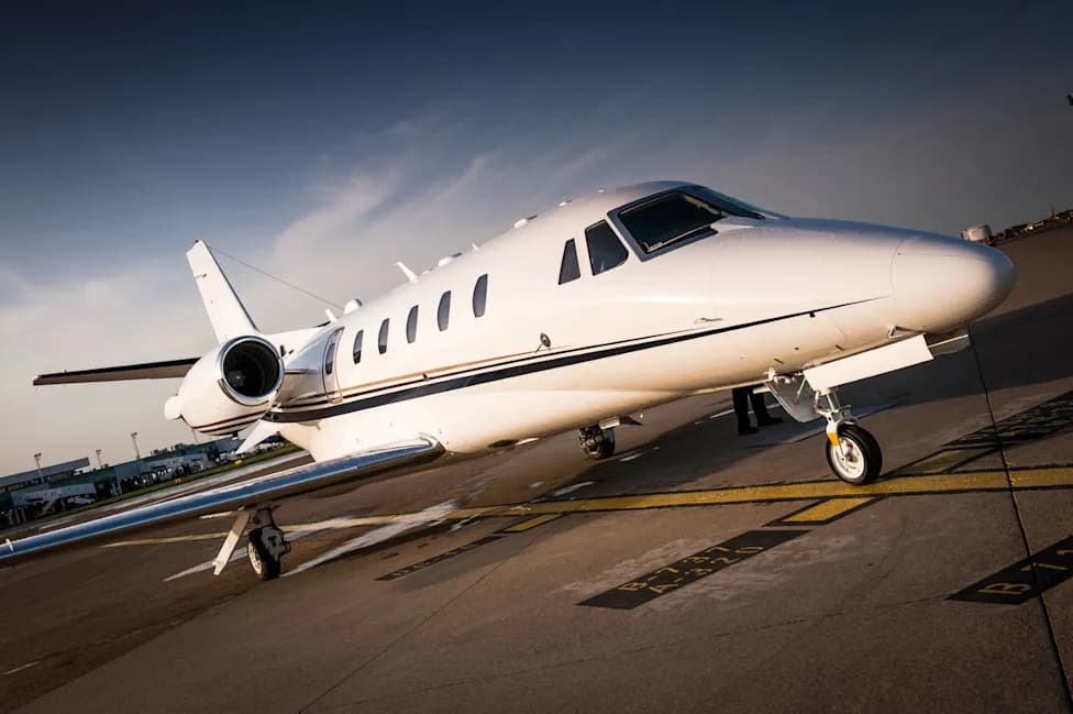Private Jet Boom Shifts Costs to Taxpayers and the Climate, New Report Says