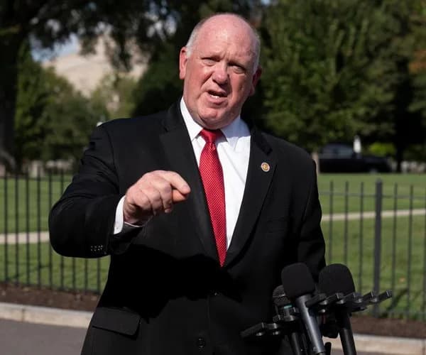 DHS Denies Report That ICE Was Told To Limit Migrant Arrests: "No One Is Off The Table"