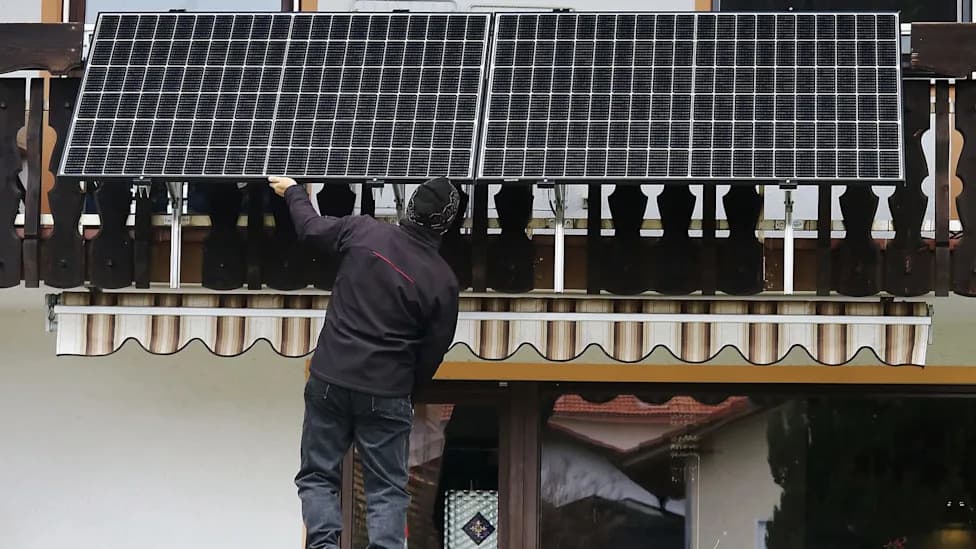 California Nears Approval of Plug-and-Play Solar — Renters Could Save Up to $450 a Year