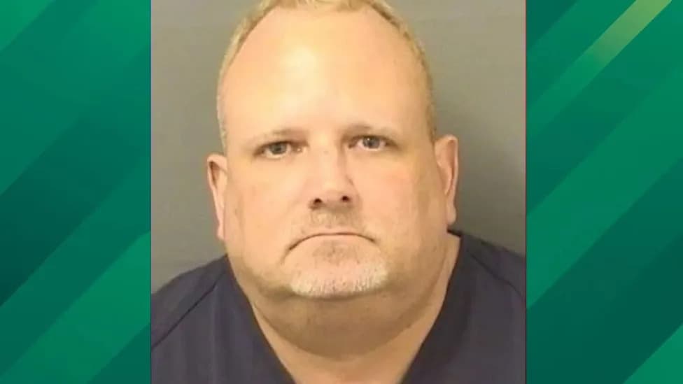Florida Man Arrested at Chipotle After Trying to Meet a '15-Year-Old'; Blames Custody Stress
