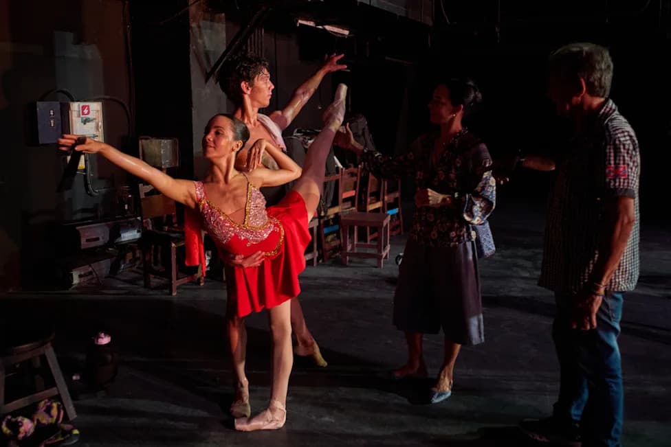 Cuba’s Ballet Endures: Students Train Through Blackouts, Shortages and Long Commutes