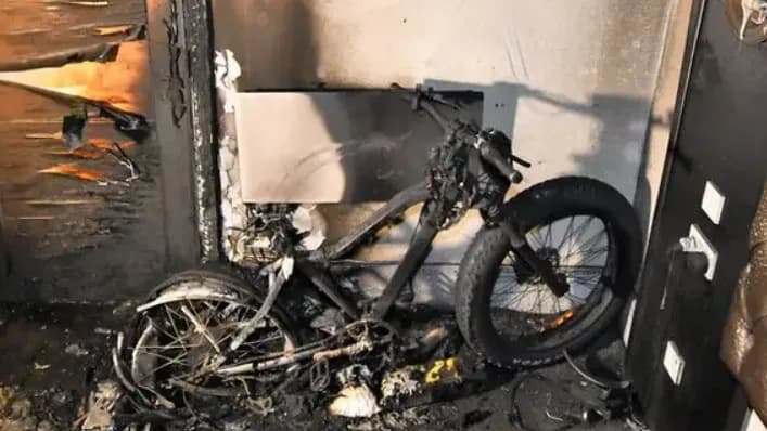 E‑Bike and E‑Scooter Battery Fires: What Owners Must Know After Fatal Bootle Blaze