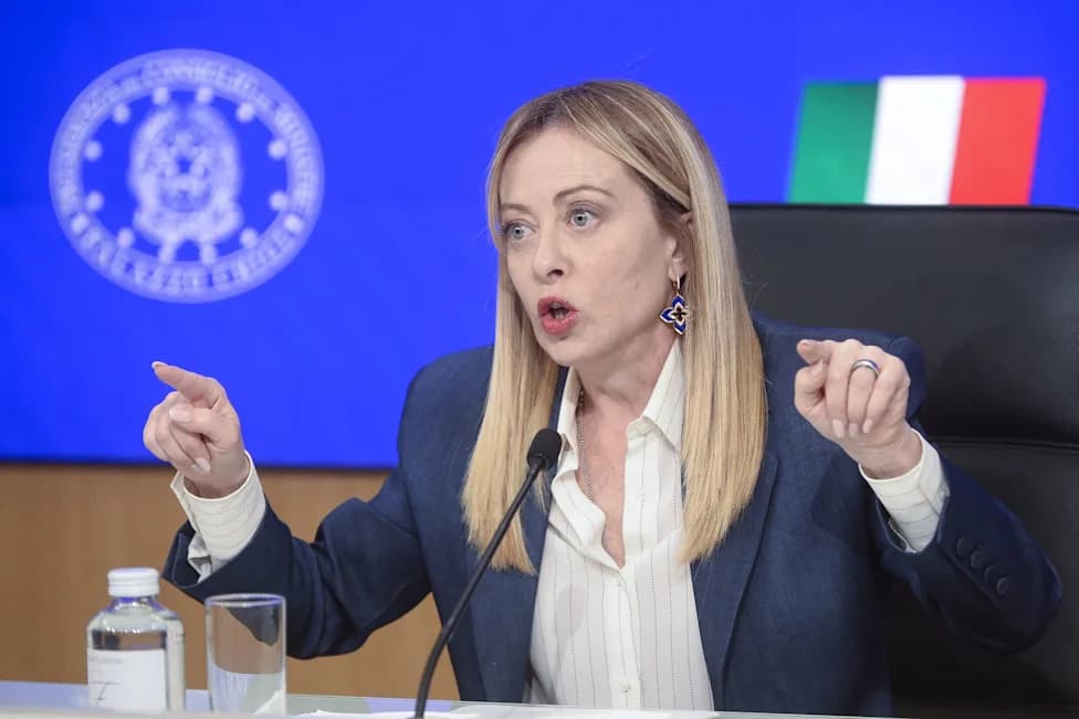 Italy Enacts Nationwide School Burqa Ban and 30% Quota for Non‑Italian‑Speaking Newcomers