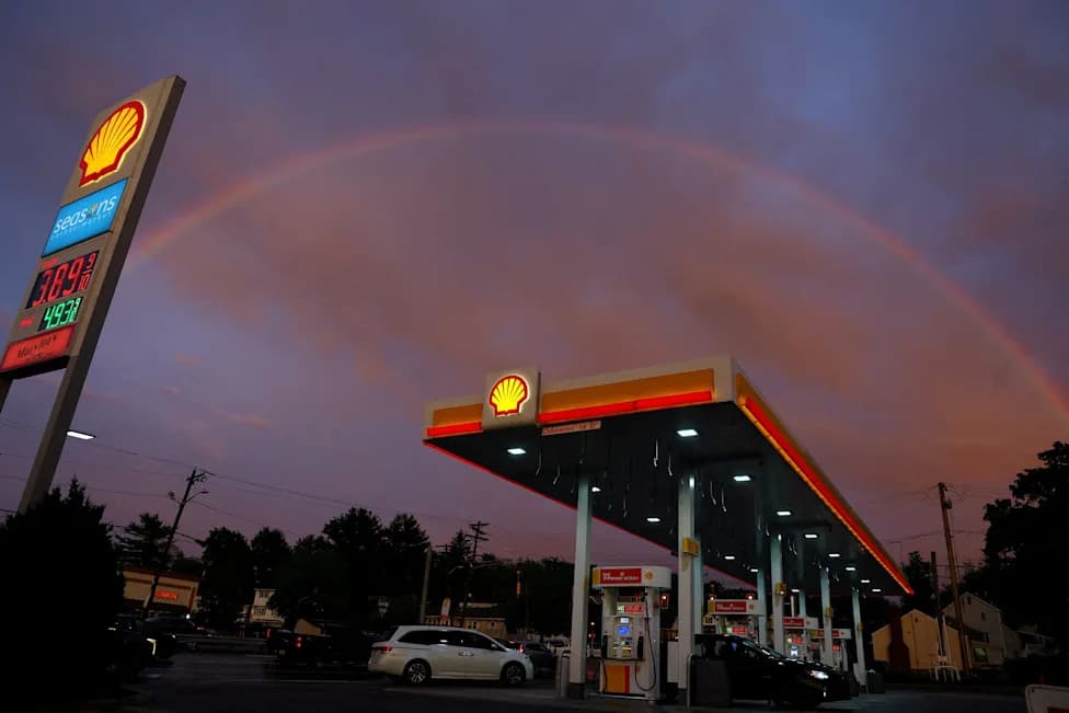 Gasoline And Diesel Prices Remain Near Multi‑Year Highs Across The U.S.