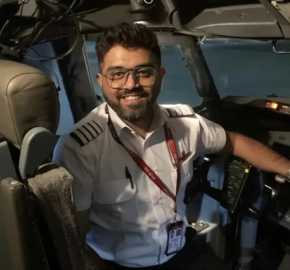 Heroic Captain Smit Machchhar Fights Off Co-Pilot, Prevents Midair Disaster on Flydubai Flight
