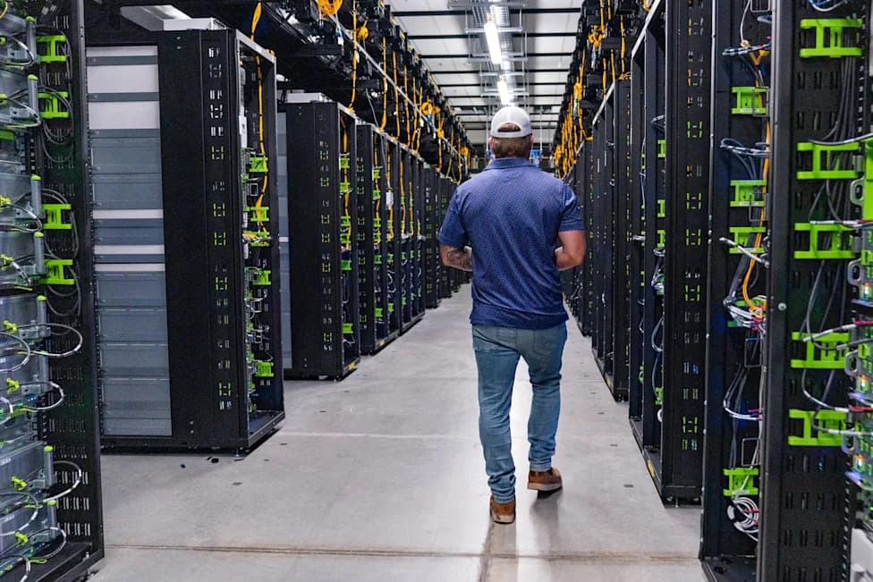 Meta Backs 144-MW Texas Solar Project While Expanding Data Centers Fueled by Natural Gas