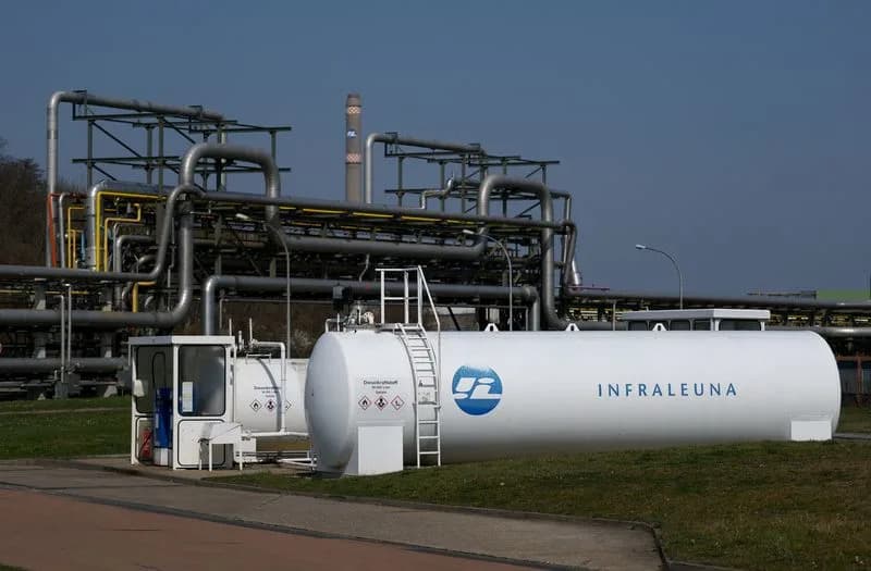 US Demands France and Germany Release Diesel Reserves, Warns of Possible Export Ban