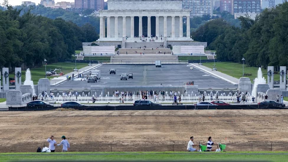 Judge Dismisses Reflecting Pool Case Against David Hearn, Citing Political Pressure From Trump