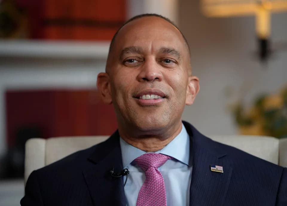 Jeffries Warns of an 'AI Safety Crisis,' Calls for Rigid Guardrails and Bipartisan Action