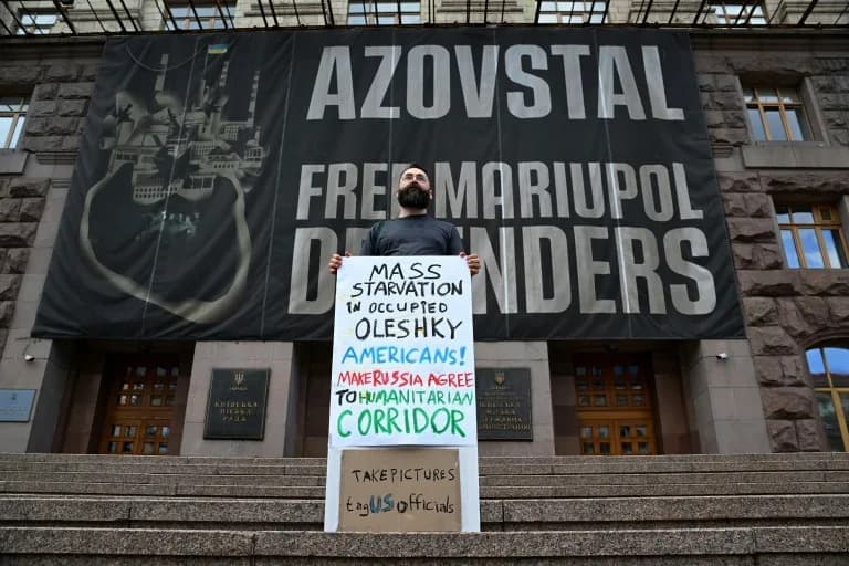 Oleshky on the Brink: Food and Medicine Running Out as Drones Turn City Into a 'Kill Zone'