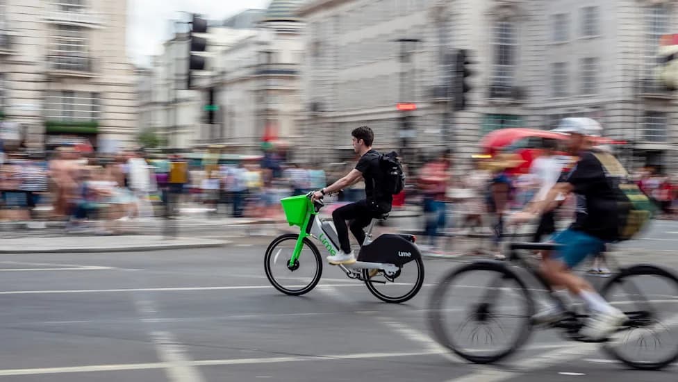 Sadiq Khan Moves To End London's E‑Bike 'Wild West' With Citywide Licensing Plan