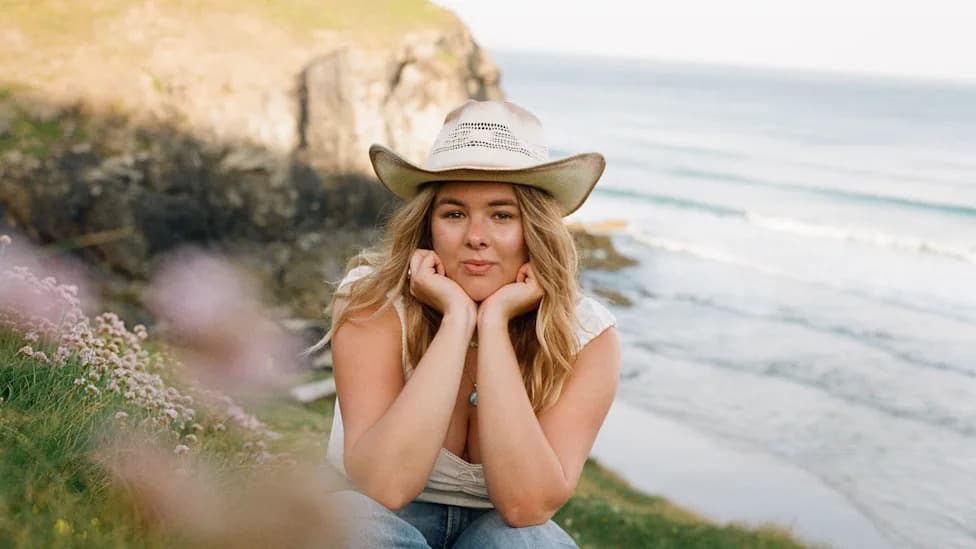 Record Heatwave Left Cornwall Musicians Near Fainting — And Snapping Strings