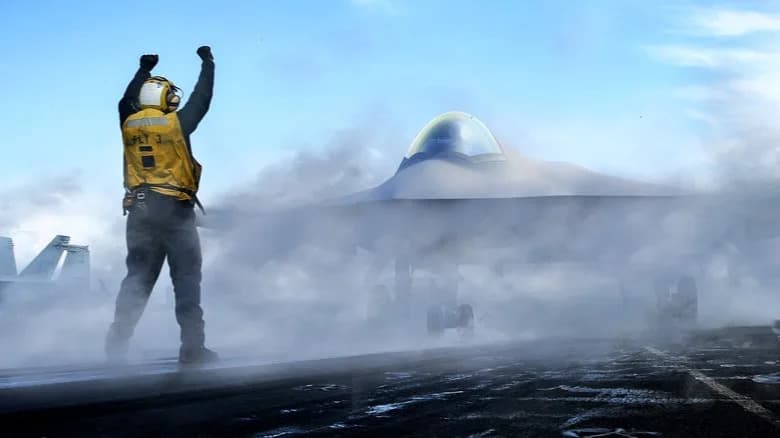 Boeing Wins $20B Contract to Build U.S. Navy's Next-Gen F/A-XX Fighter