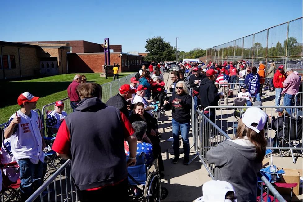 Trump Rallies in Vandalia as Tight Ohio Midterms Near: Supporters, Critics and Economic Concerns