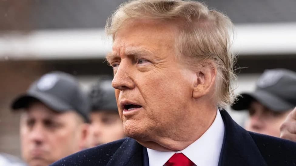 Ed Markey: Trump EPA’s Fast-Tracked AI Data-Center Buildout Is a 'Crash Course for Disaster'