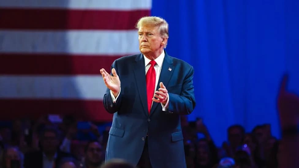 Jeffries Calls Trump’s Voluntary AI Pact 'Entirely Unenforceable,' Urges Immediate Congressional Action
