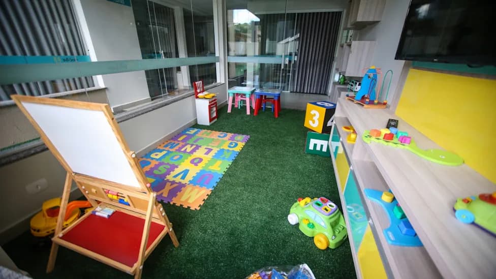 Detroit Officer Charged After 3-Year-Old Brings Loaded Handgun To Daycare; Parents Ordered To Surrender Guns