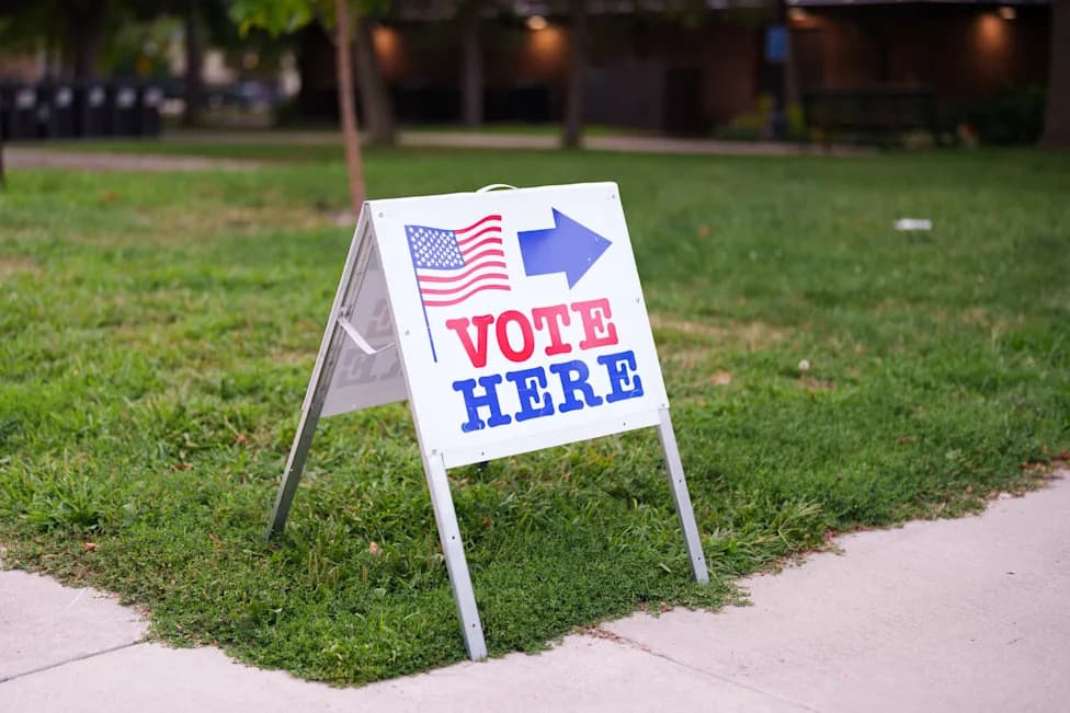 Early Voting Begins Oct. 13 in Georgia — Governor Race Is Toss-Up While Ossoff Holds Senate Lead