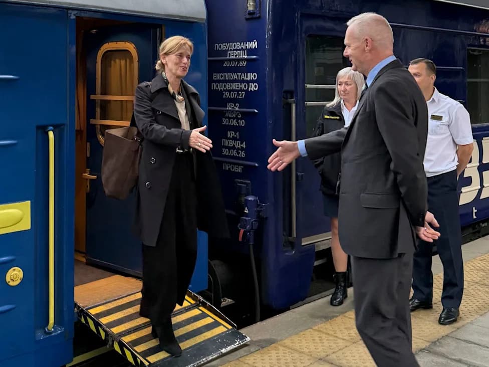 Undeterred by Threats: German Family Minister Karin Prien Visits Kyiv, Highlights Support for Children and Remembers Babyn Yar